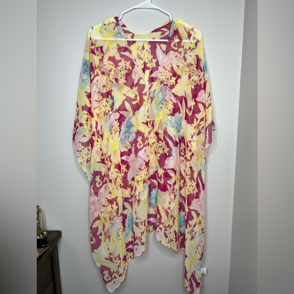 NWT - West Loop Kaftan, Swim Cover up! Perfect Resort-wear. One size. Brand New. - Picture 2 of 6